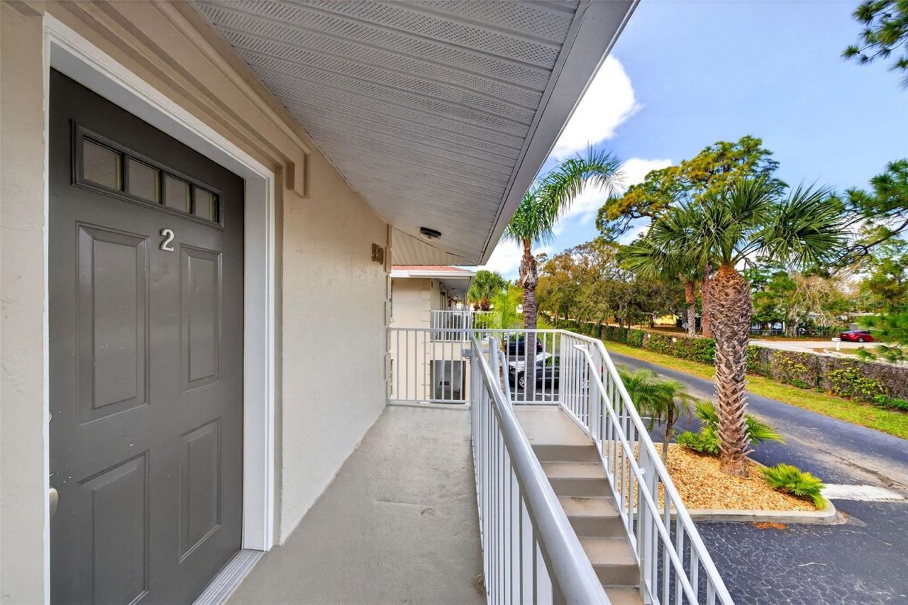930 La Costa Circle, Unit 2, Sarasota, FL 34237 Photo