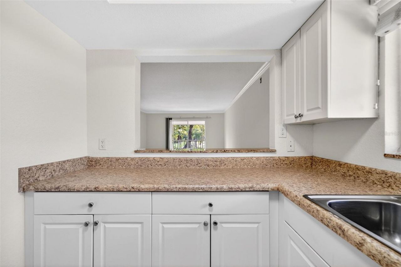 930 La Costa Circle, Unit 2, Sarasota, FL 34237 Photo