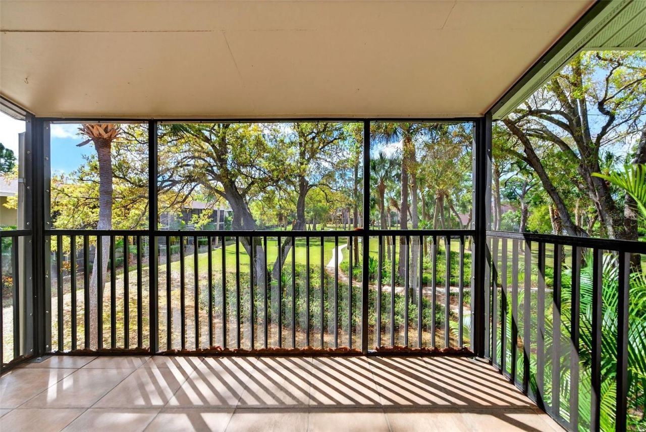 930 La Costa Circle, Unit 2, Sarasota, FL 34237 Photo