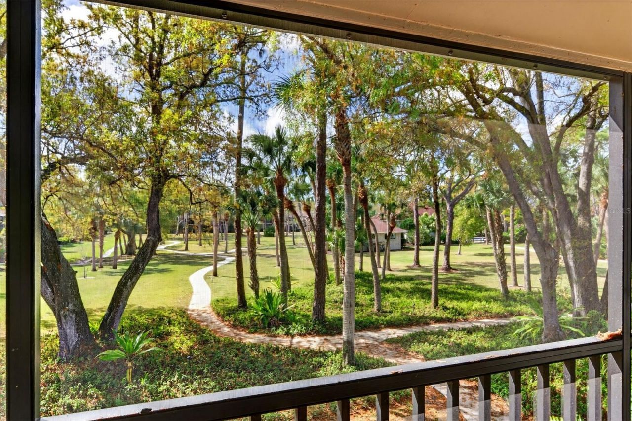 930 La Costa Circle, Unit 2, Sarasota, FL 34237 Photo