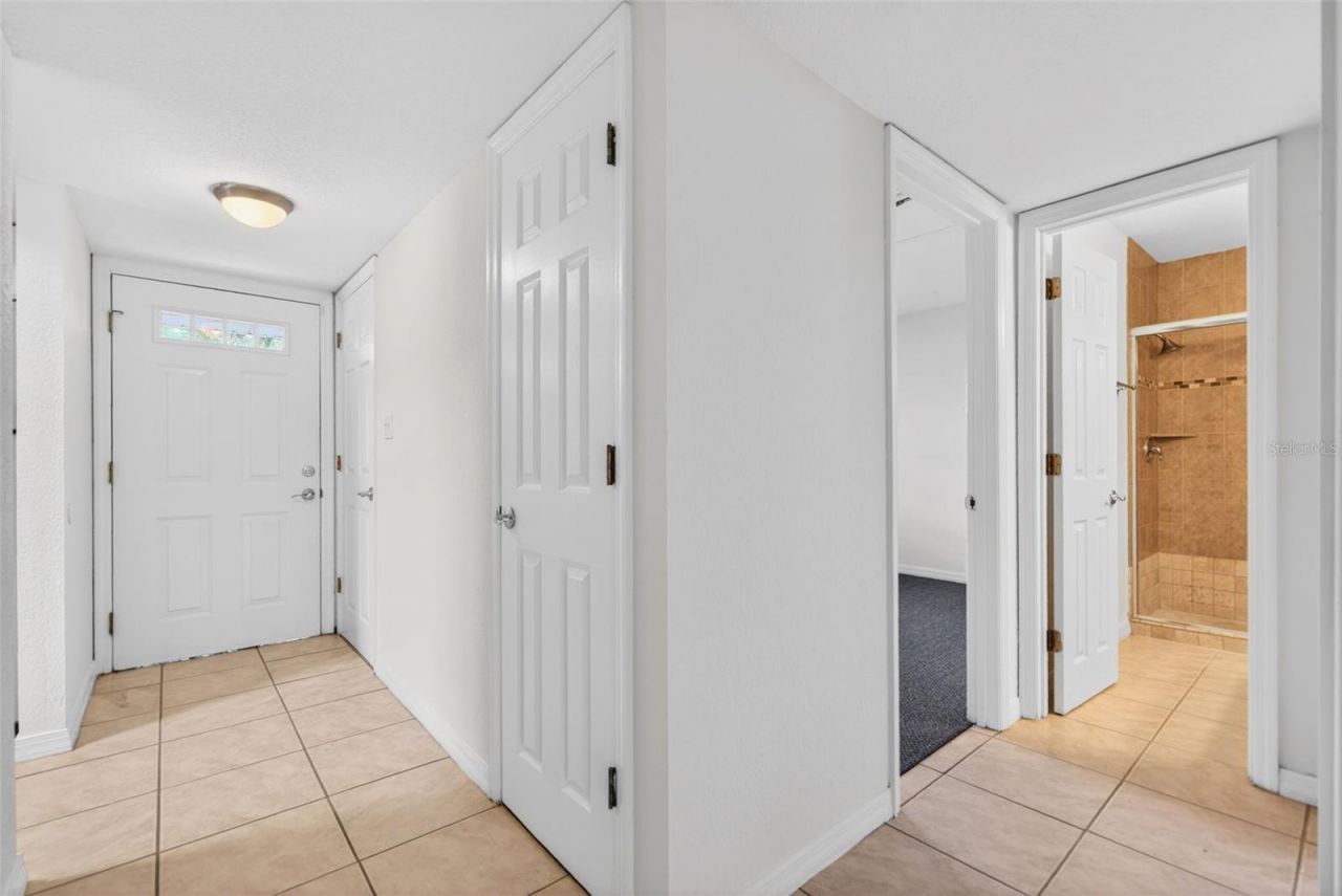 930 La Costa Circle, Unit 2, Sarasota, FL 34237 Photo