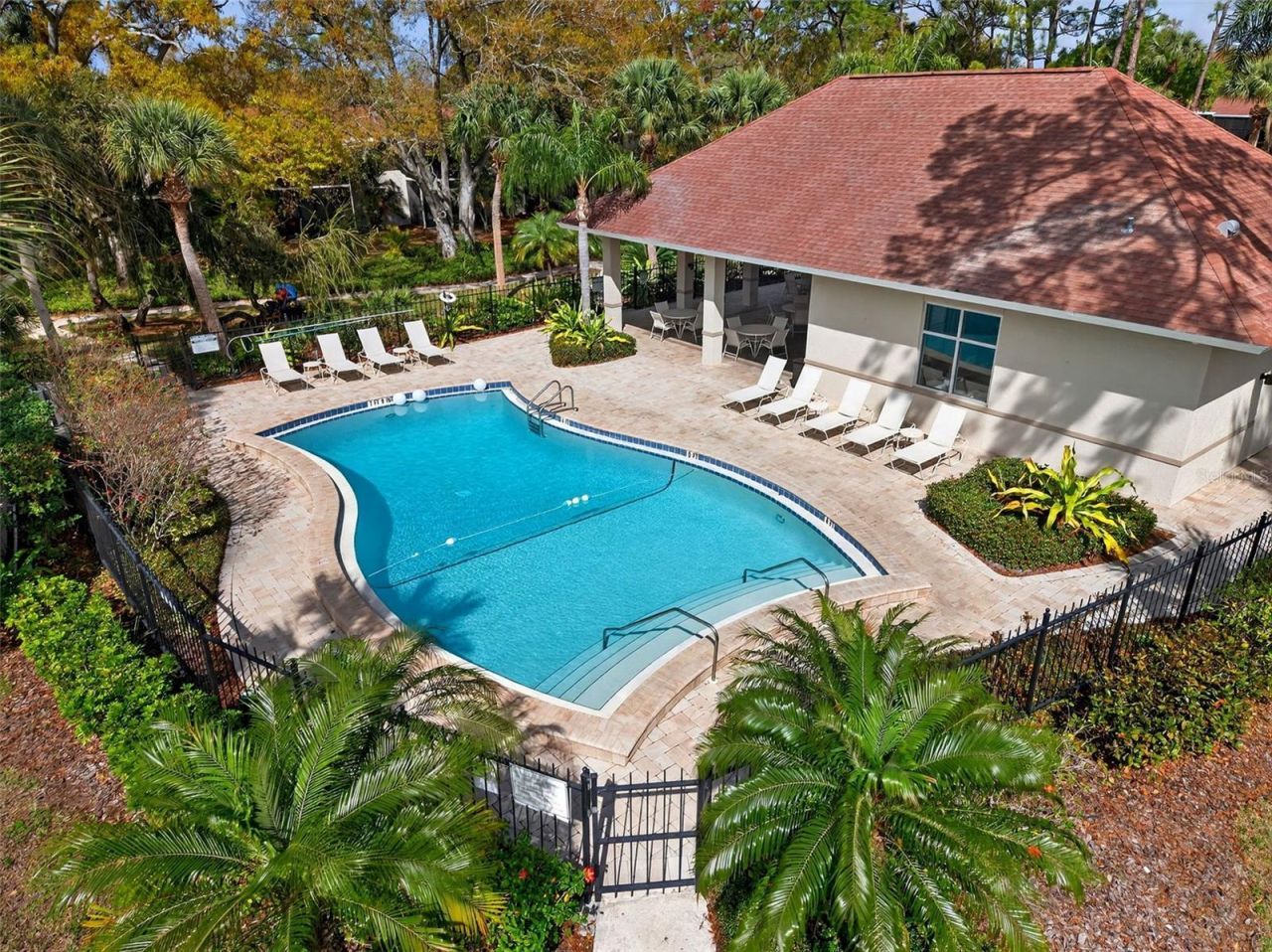 930 La Costa Circle, Unit 2, Sarasota, FL 34237 Photo