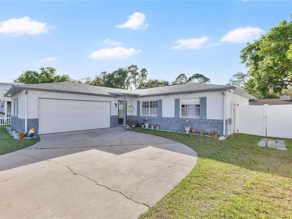 2438 SABLE DRIVE , KISSIMMEE, FL 34744