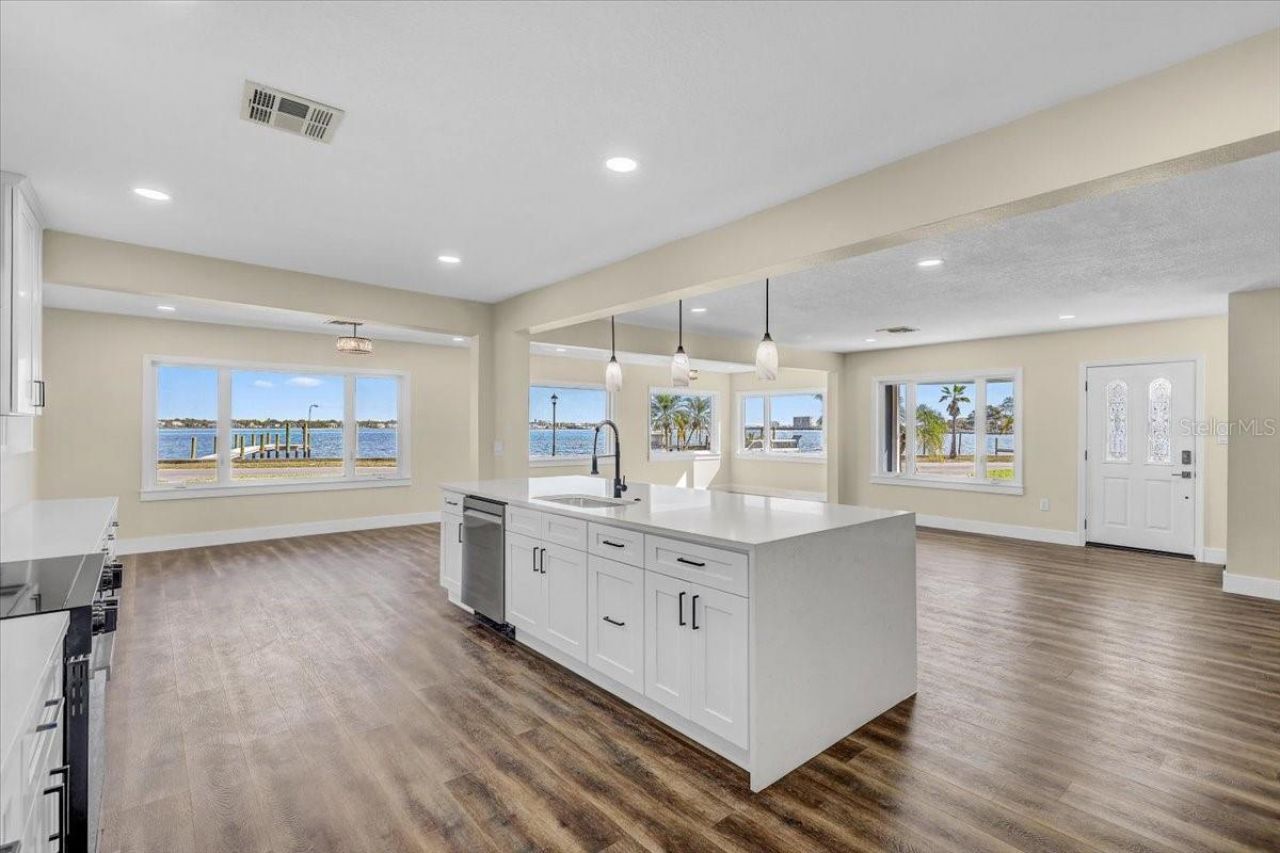 2201 Riverview Boulevard, Bradenton, FL 34205 Photo