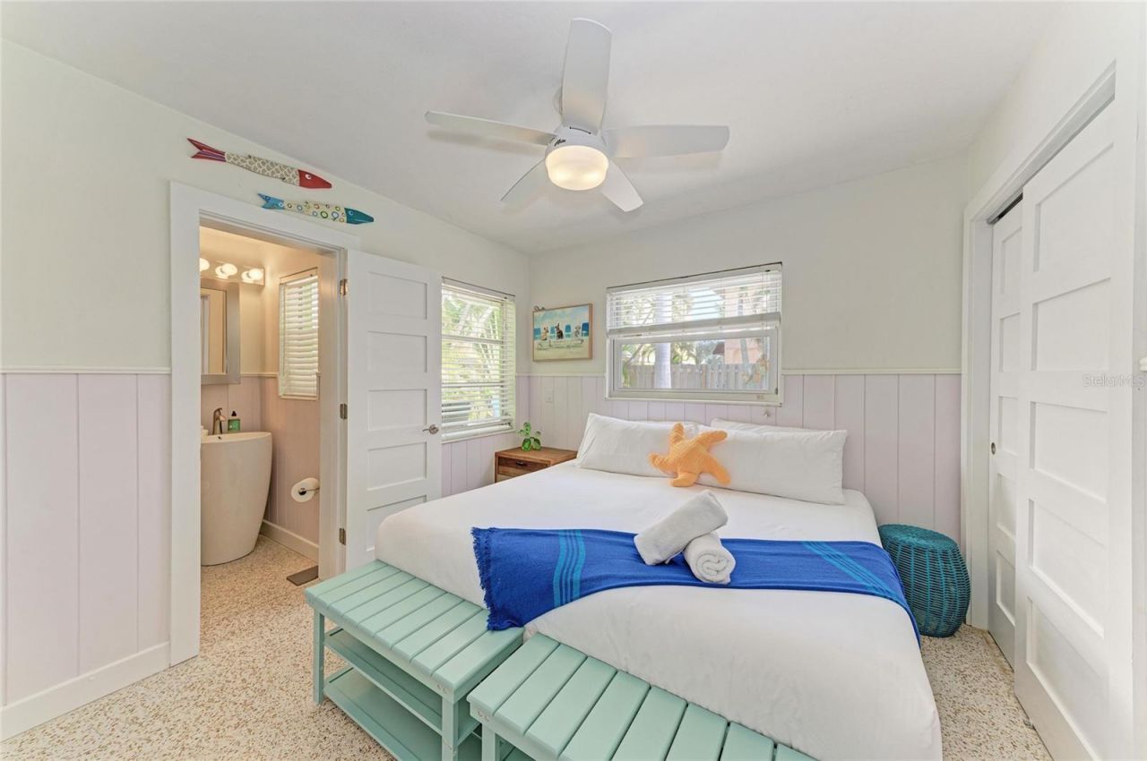 2111 Avenue B, Bradenton Beach, FL 34217 Photo