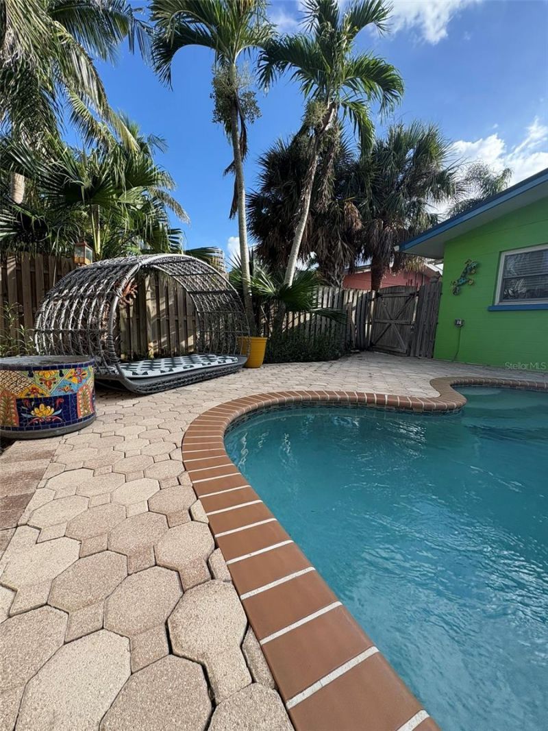 2111 Avenue B, Bradenton Beach, FL 34217 Photo