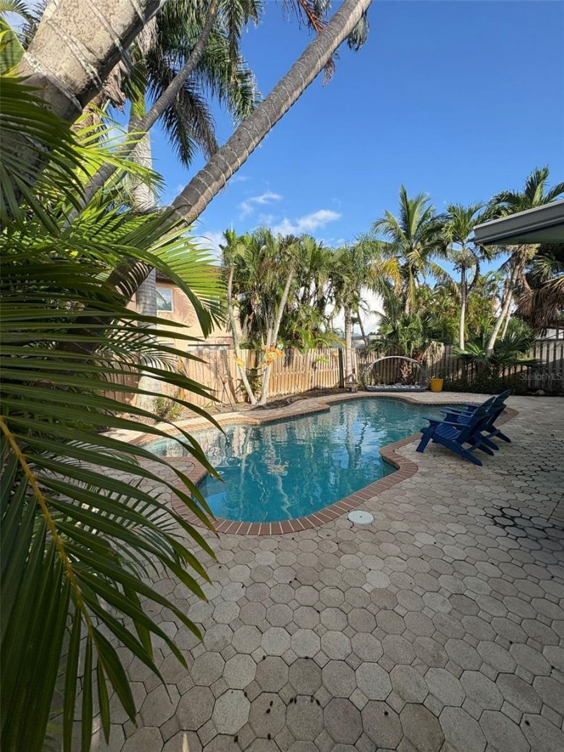 2111 Avenue B, Bradenton Beach, FL 34217 Photo