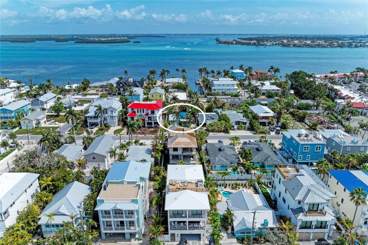 2111 Avenue B, Bradenton Beach, FL 34217 Photo