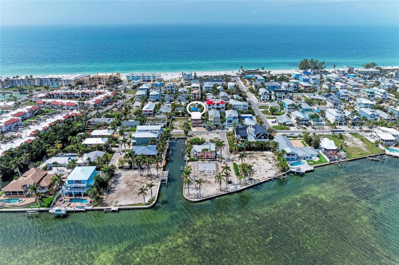 2111 Avenue B, Bradenton Beach, FL 34217 Photo