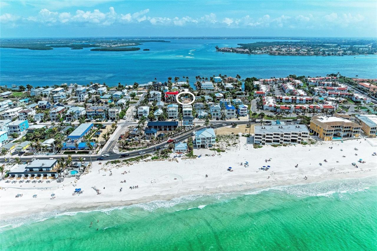 2111 Avenue B, Bradenton Beach, FL 34217 Photo