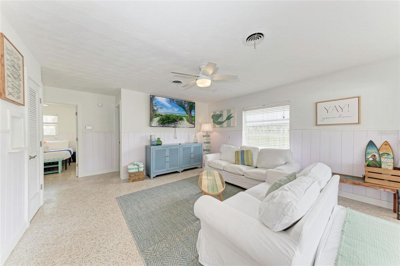2111 Avenue B, Bradenton Beach, FL 34217 Photo
