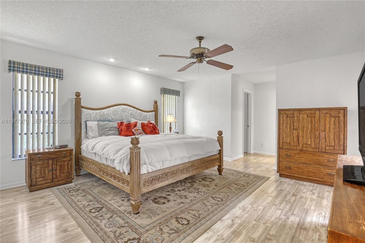 1048 NW 110th Ln , Coral Springs, FL 33071 Photo