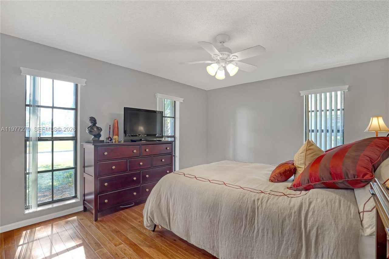 1048 NW 110th Ln , Coral Springs, FL 33071 Photo