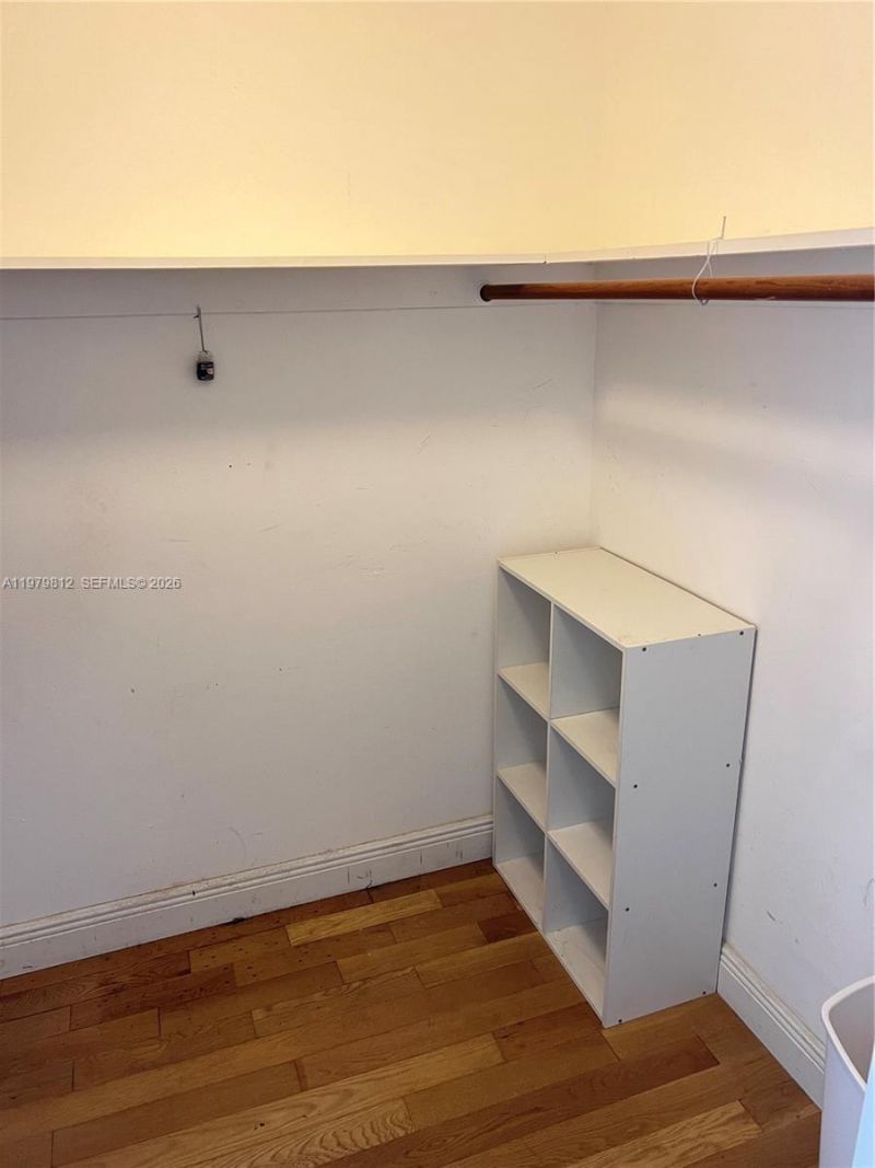 221 Meridian Ave , Unit 305, Miami Beach, FL 33139 Photo