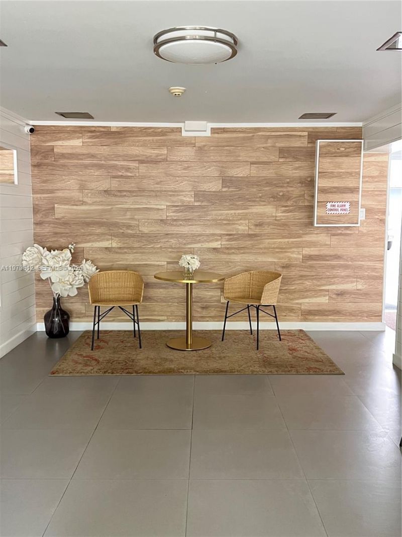 221 Meridian Ave , Unit 305, Miami Beach, FL 33139 Photo