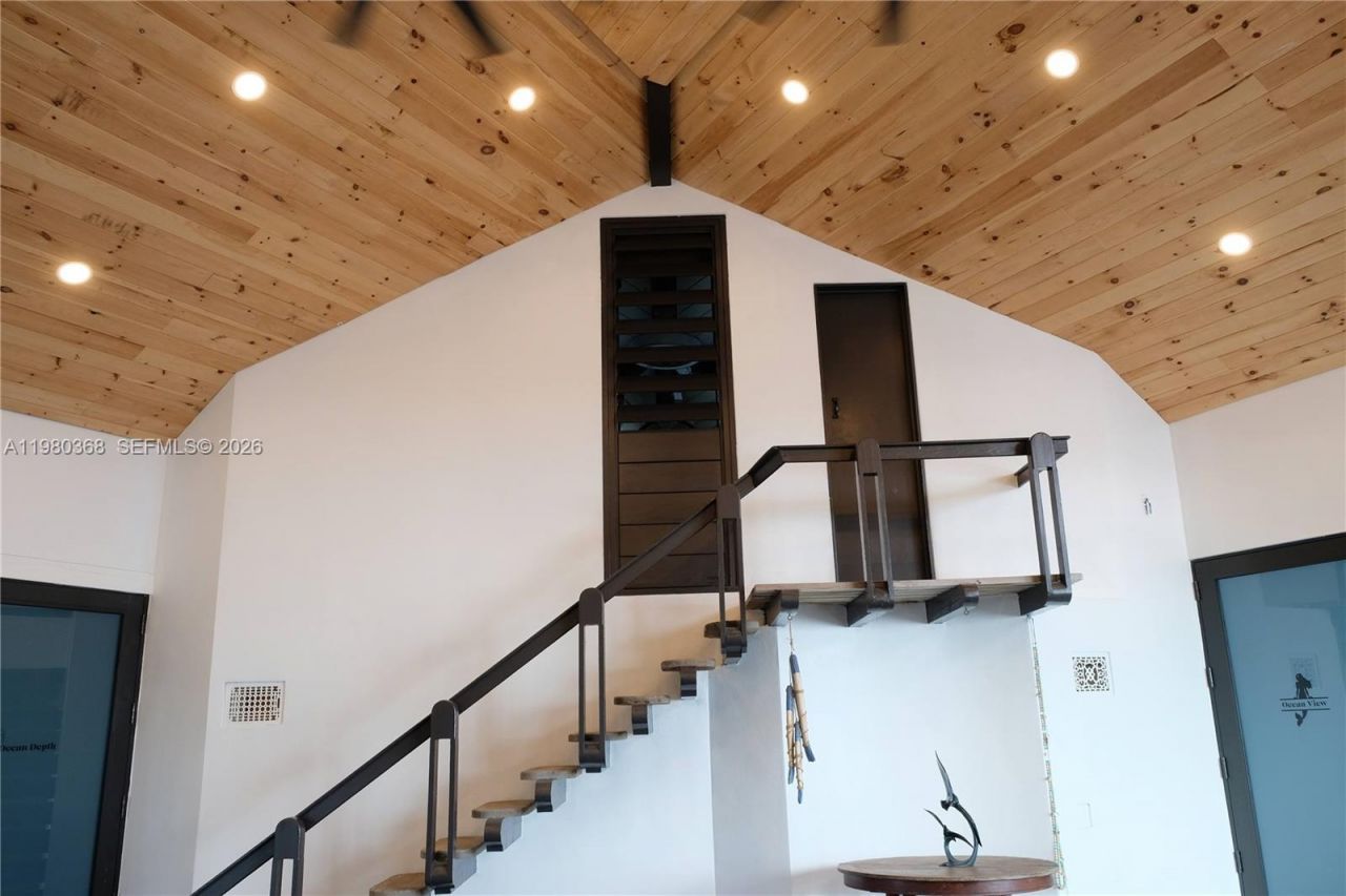 1557 Long Beach Dr , Big Pine Key, FL 33043 Photo