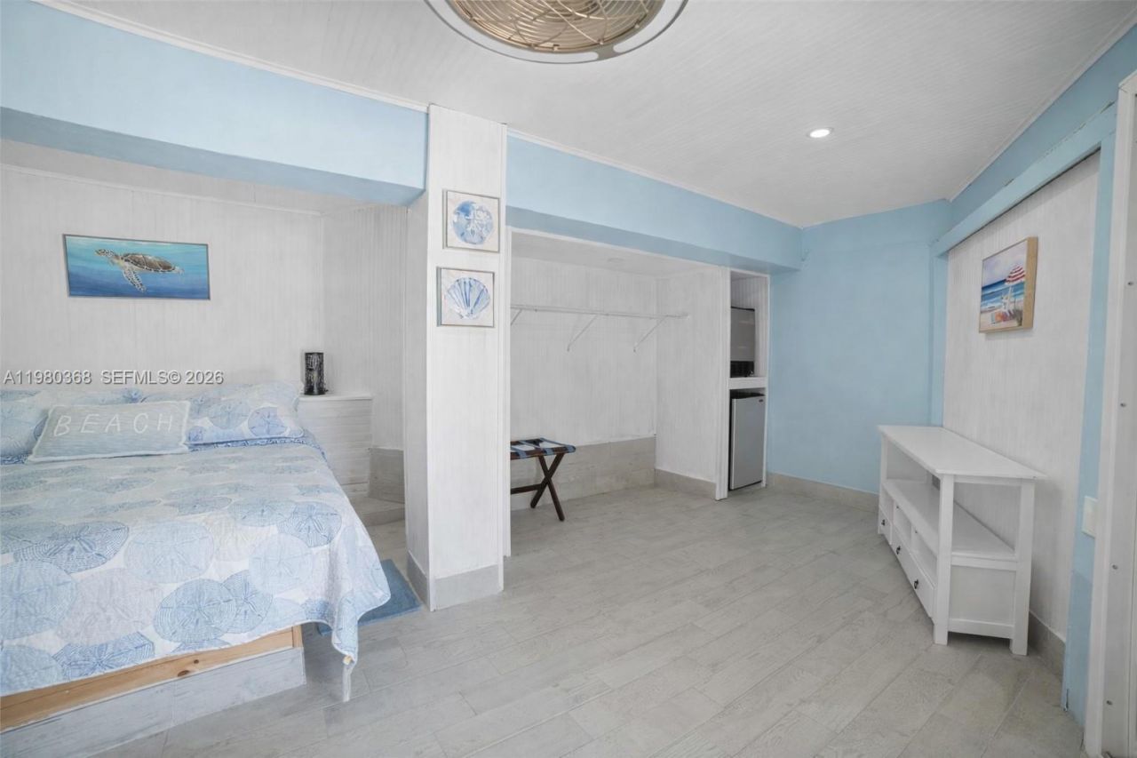 1557 Long Beach Dr , Big Pine Key, FL 33043 Photo