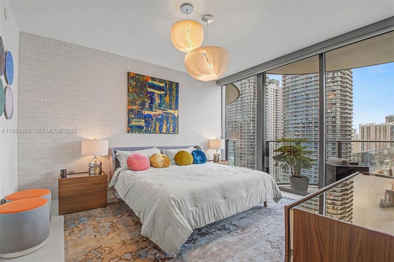 1000 Brickell Plz, Unit 2912, Miami, FL 33131 Photo