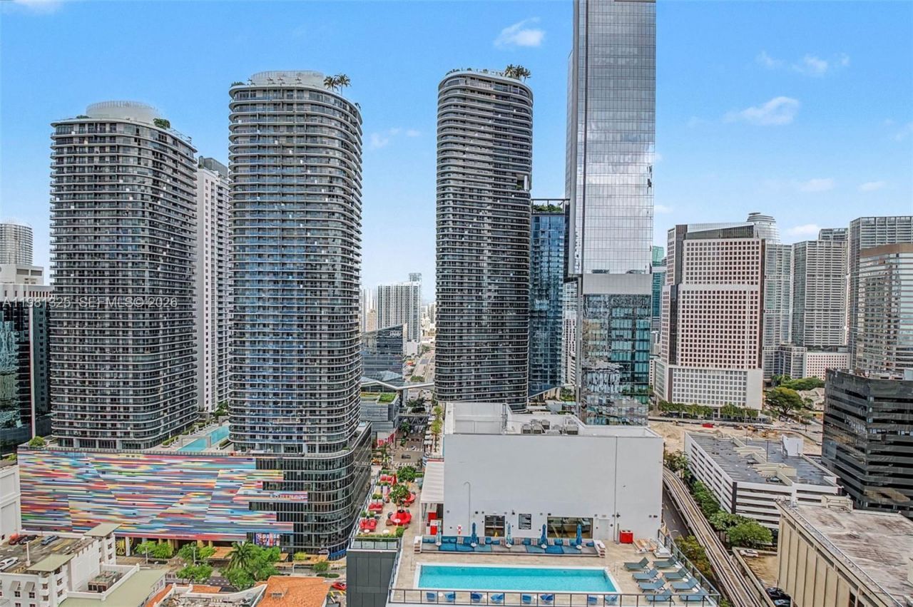 1000 Brickell Plz, Unit 2912, Miami, FL 33131 Photo