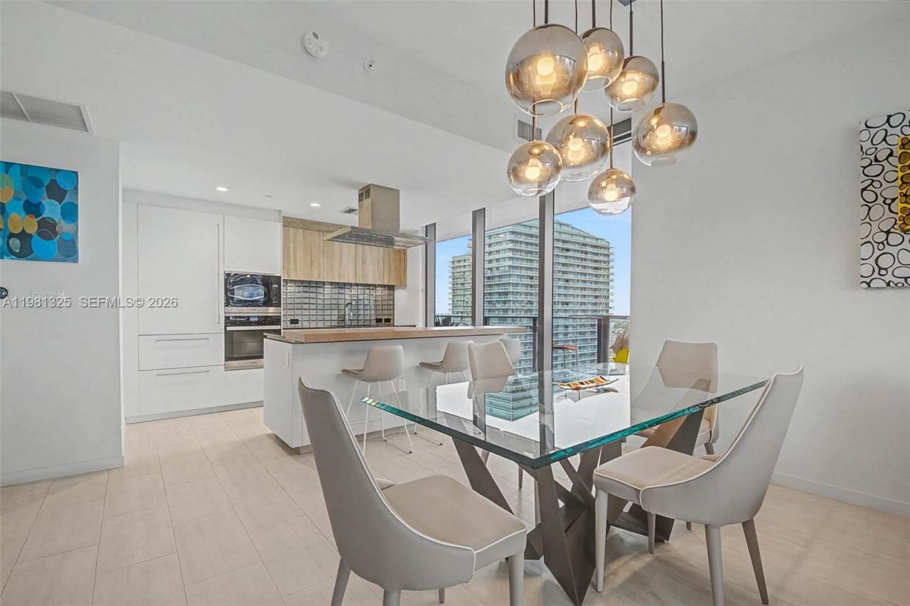 1000 Brickell Plz, Unit 2912, Miami, FL 33131 Photo