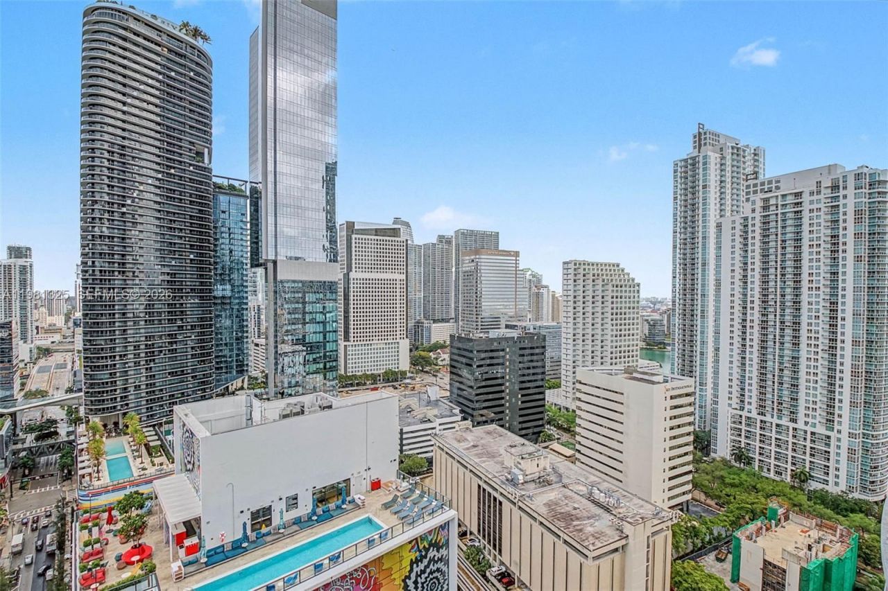 1000 Brickell Plz, Unit 2912, Miami, FL 33131 Photo