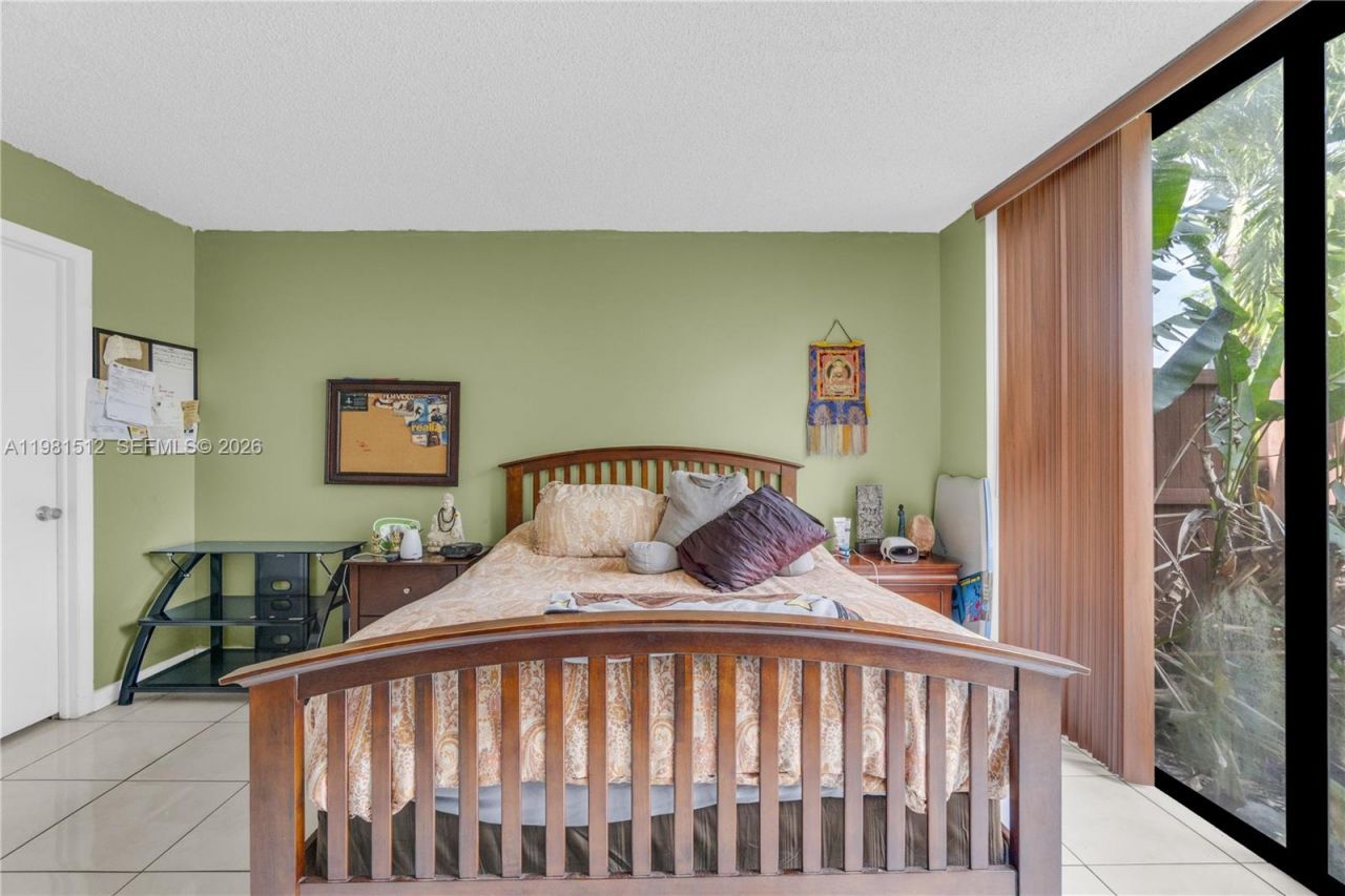 6411 SW 116th Ct , Unit E, Miami, FL 33173 Photo