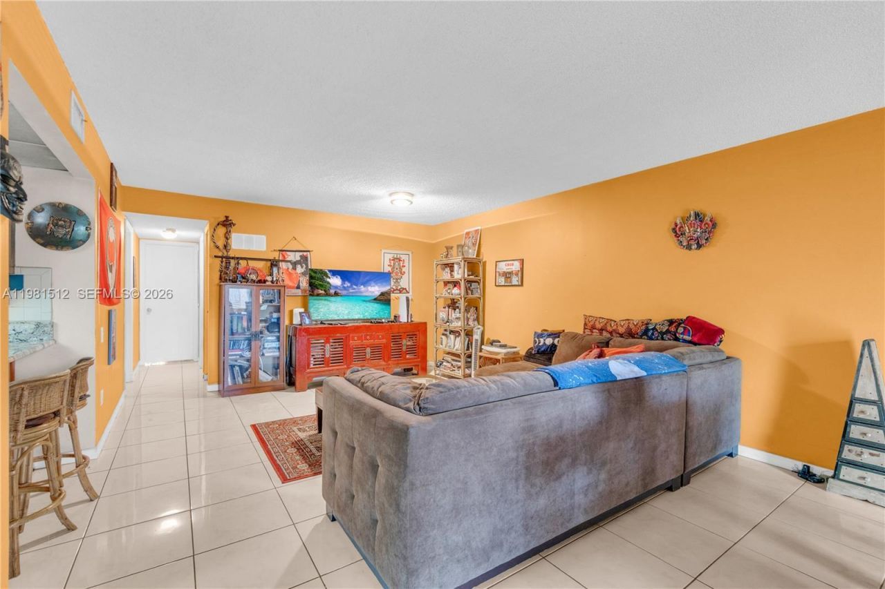 6411 SW 116th Ct , Unit E, Miami, FL 33173 Photo