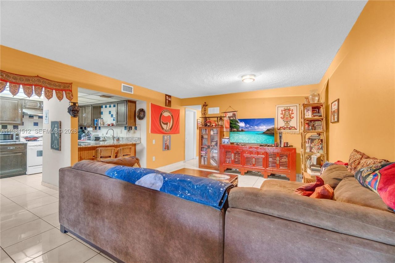 6411 SW 116th Ct , Unit E, Miami, FL 33173 Photo