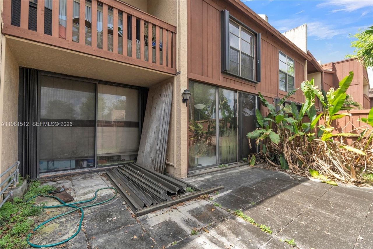 6411 SW 116th Ct , Unit E, Miami, FL 33173 Photo