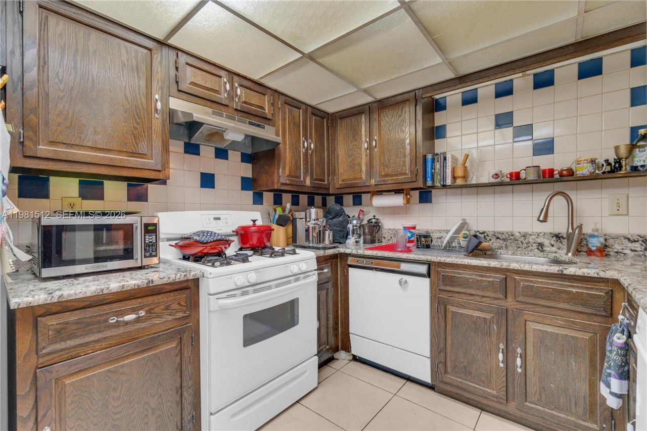 6411 SW 116th Ct , Unit E, Miami, FL 33173 Photo