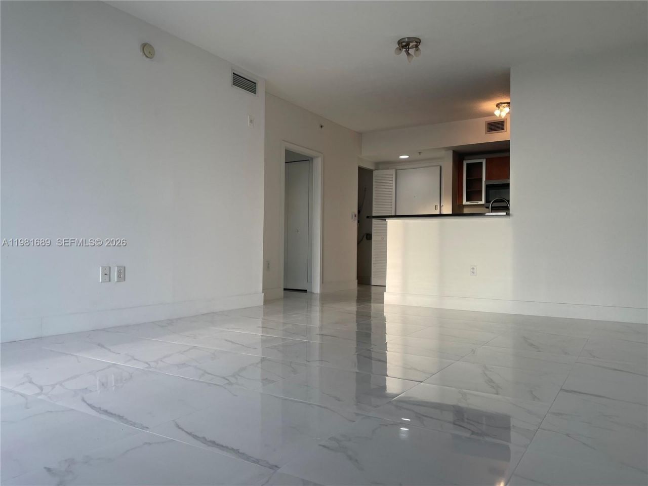 2775 NE 187th St , Unit 607, Aventura, FL 33180 Photo