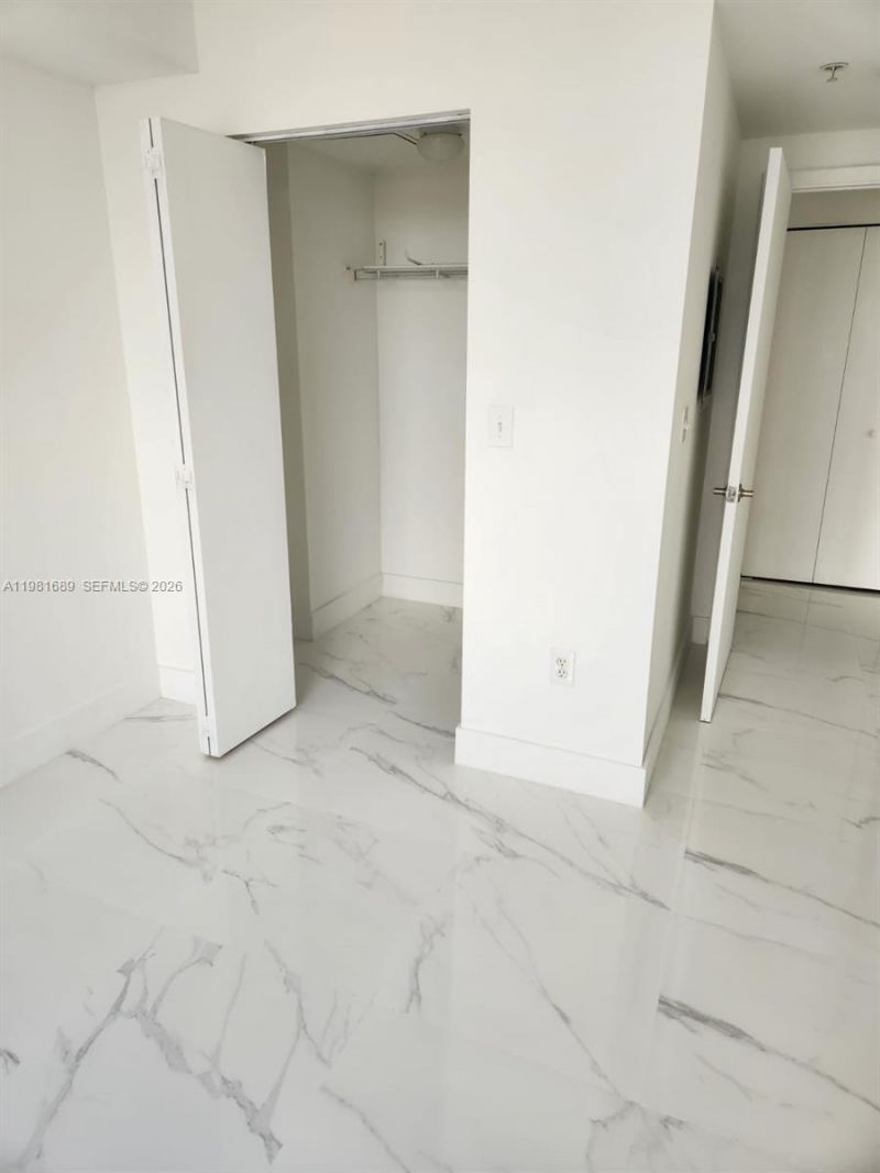 2775 NE 187th St, Unit 607, Aventura, FL 33180 Photo