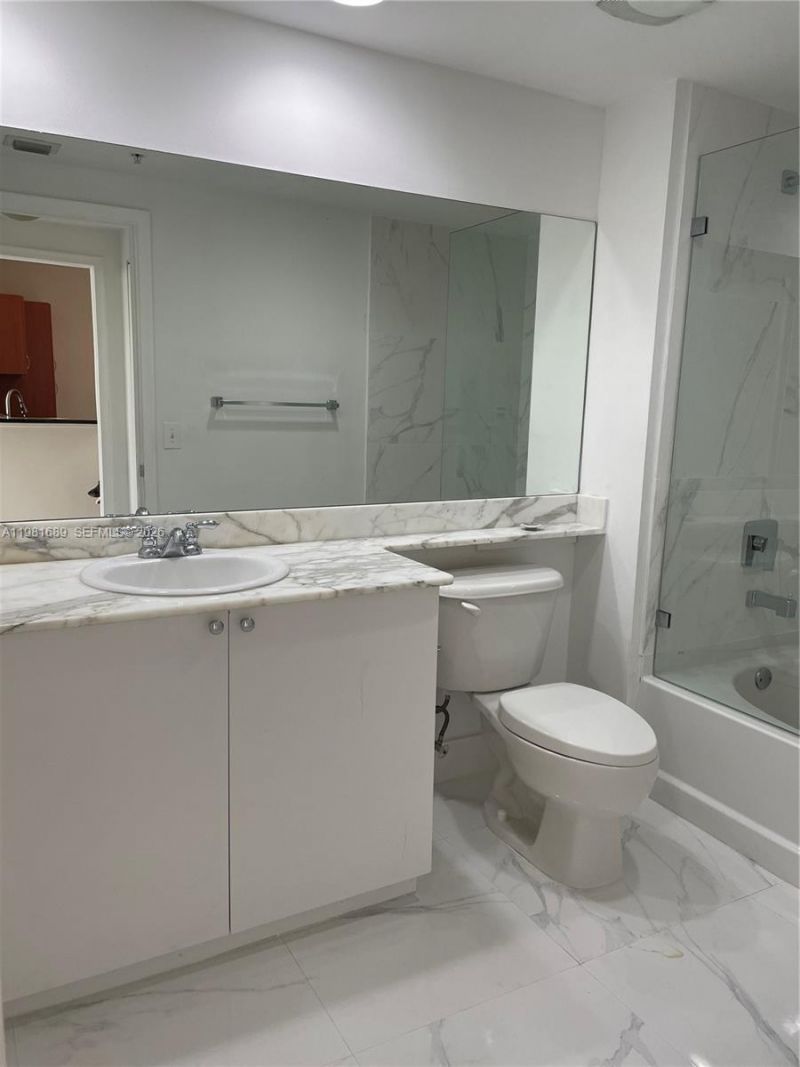 2775 NE 187th St, Unit 607, Aventura, FL 33180 Photo