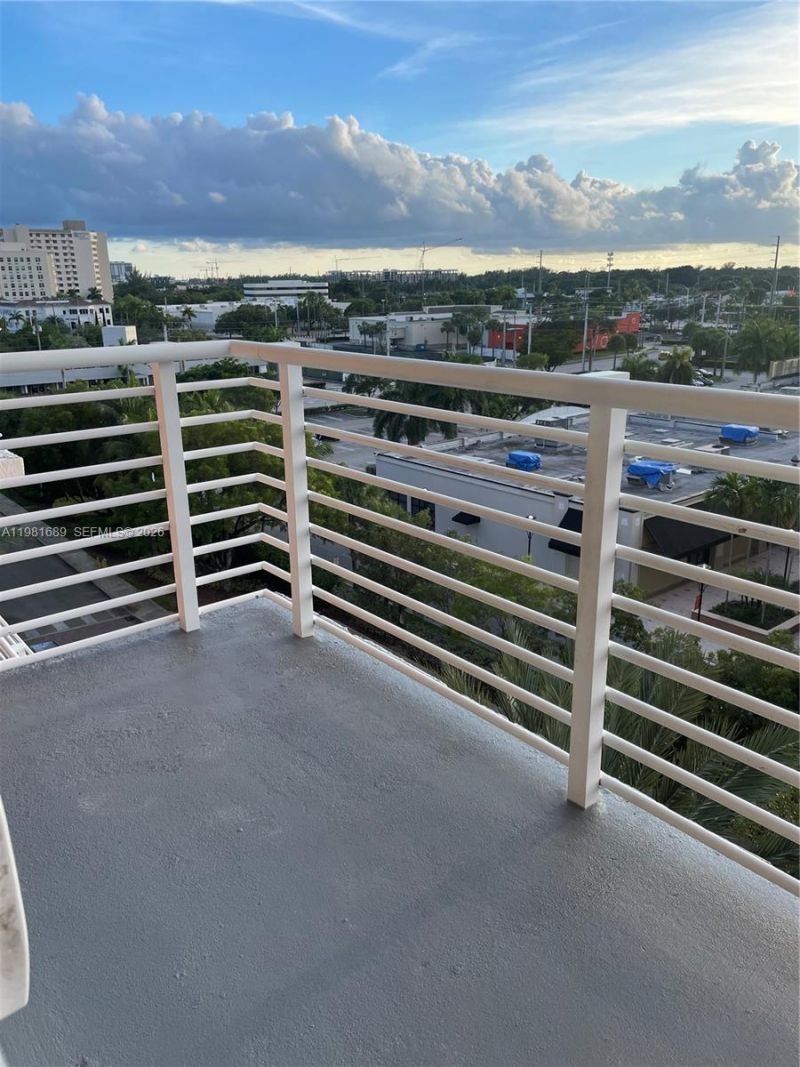 2775 NE 187th St, Unit 607, Aventura, FL 33180 Photo