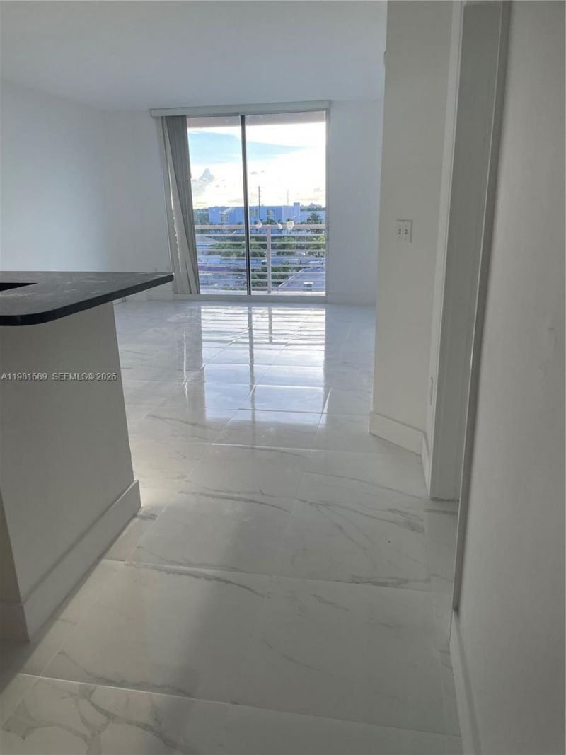 2775 NE 187th St, Unit 607, Aventura, FL 33180 Photo