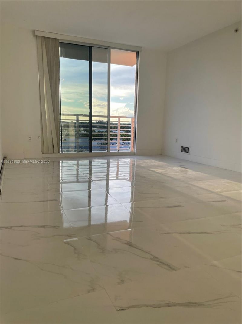 2775 NE 187th St, Unit 607, Aventura, FL 33180 Photo