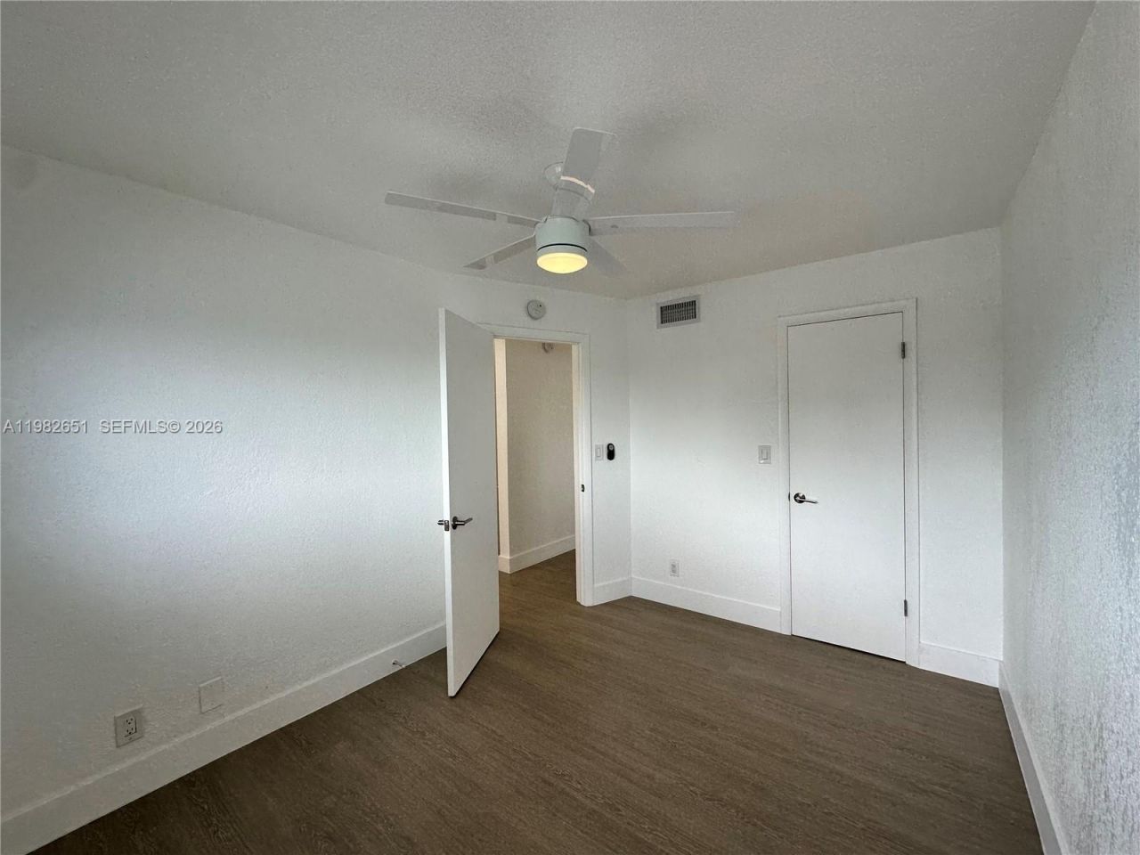 913 NE 17th St, Unit 8, Fort Lauderdale, FL 33305 Photo