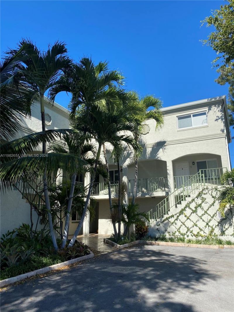 913 NE 17th St , Unit 8, Fort Lauderdale, FL 33305 Photo