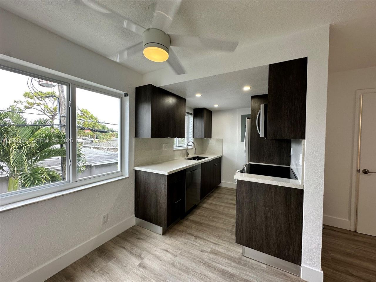 913 NE 17th St , Unit 8, Fort Lauderdale, FL 33305 Photo