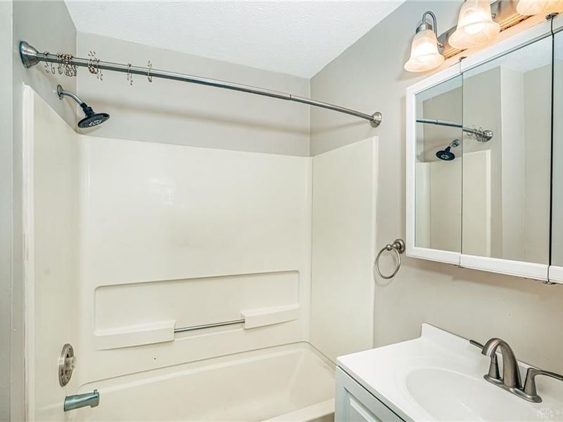 1047 W Dorothy Lane, Kettering, OH 45409 Photo 29