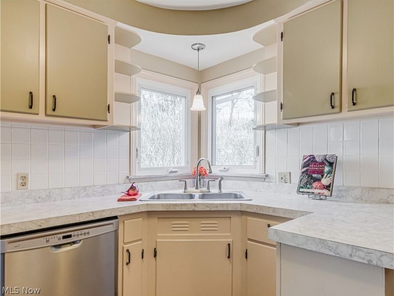 2871 Park Drive N, Silver Lake, OH 44224 Photo 8