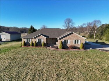 9280 Rochester Road, Minerva, OH 44657