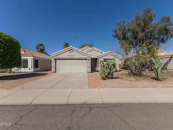 1294 W MESQUITE Avenue, Apache Junction, AZ 85120