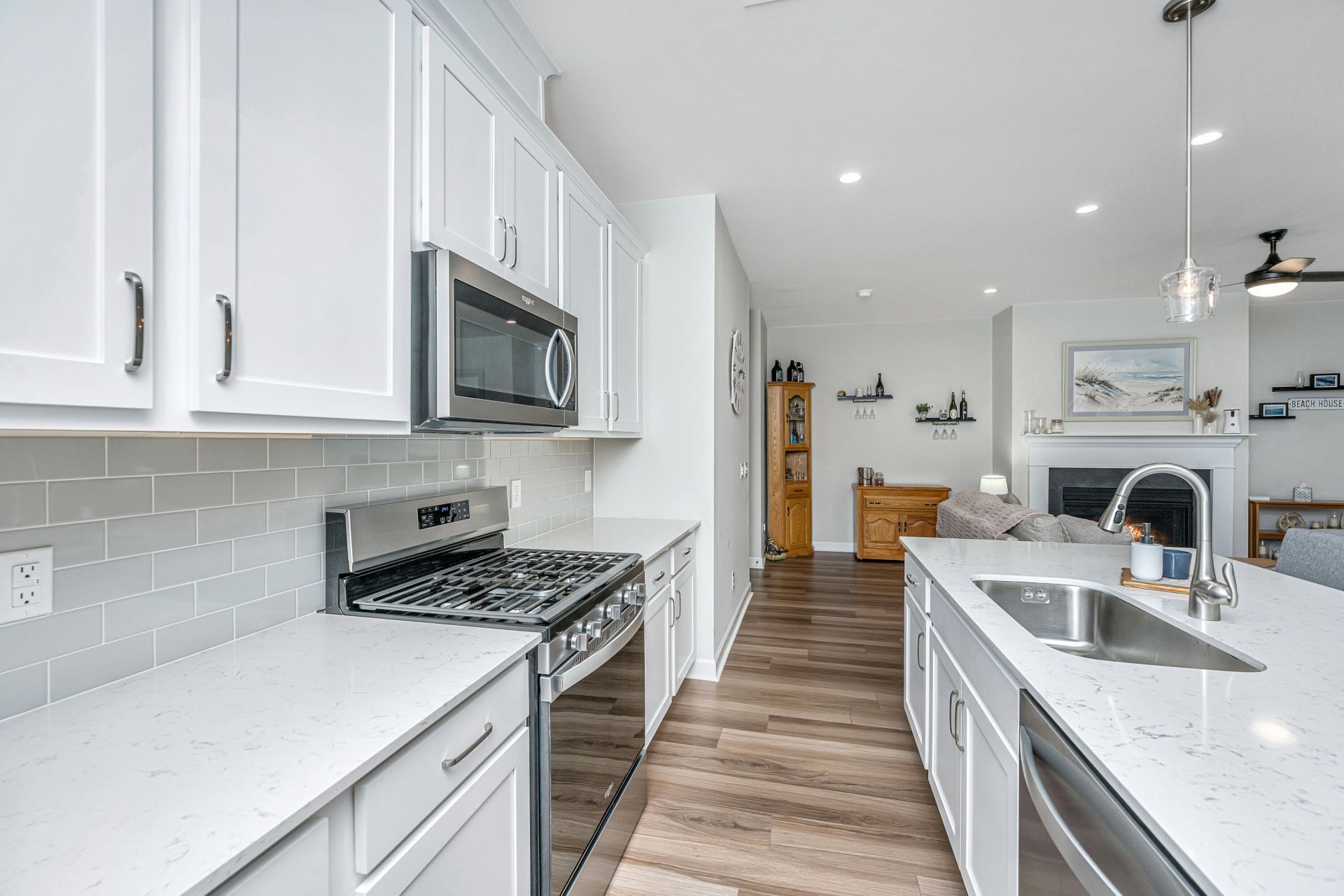 3207 Safe Harbor Way Photo 11