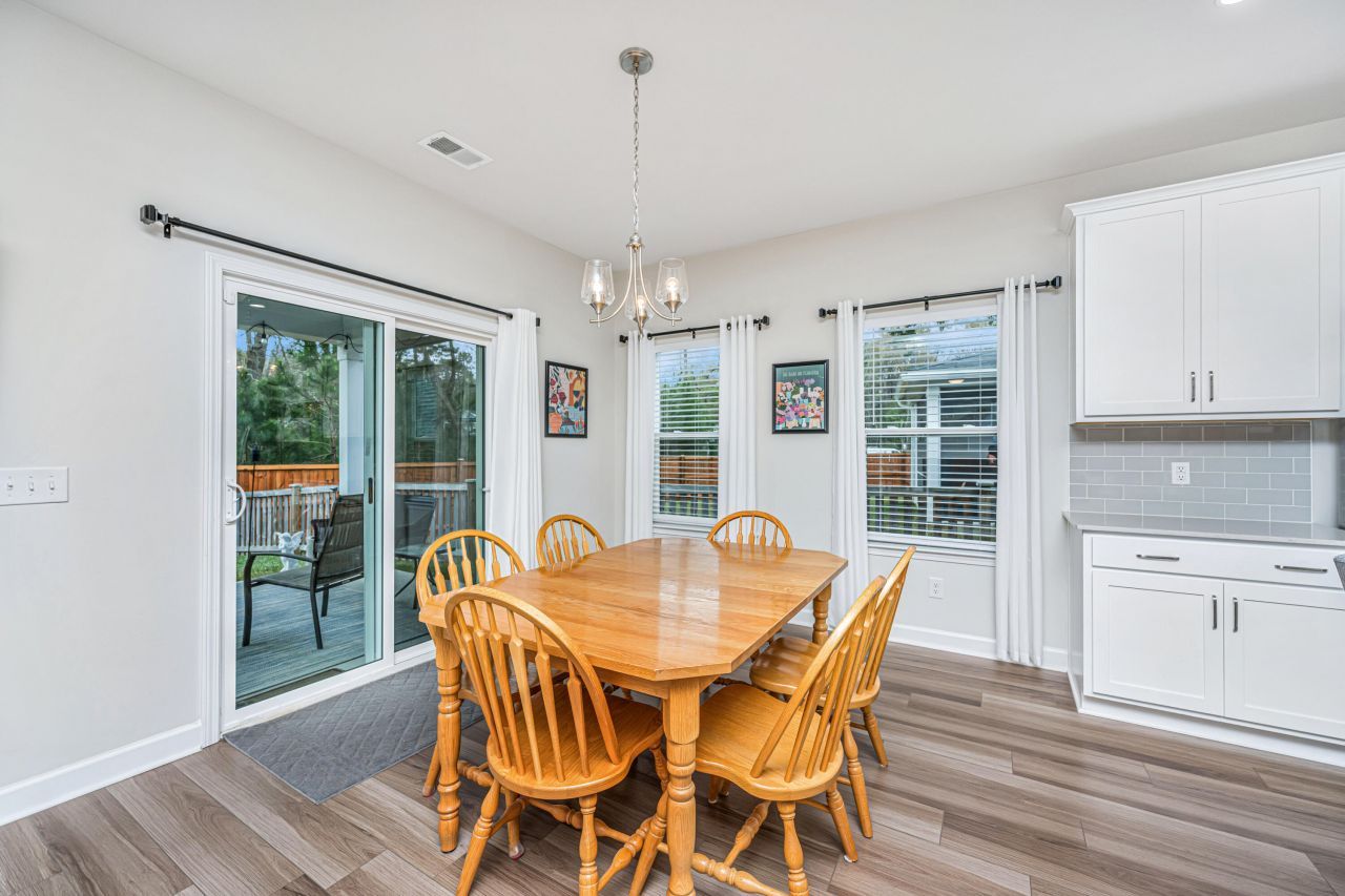 3207 Safe Harbor Way Photo 12