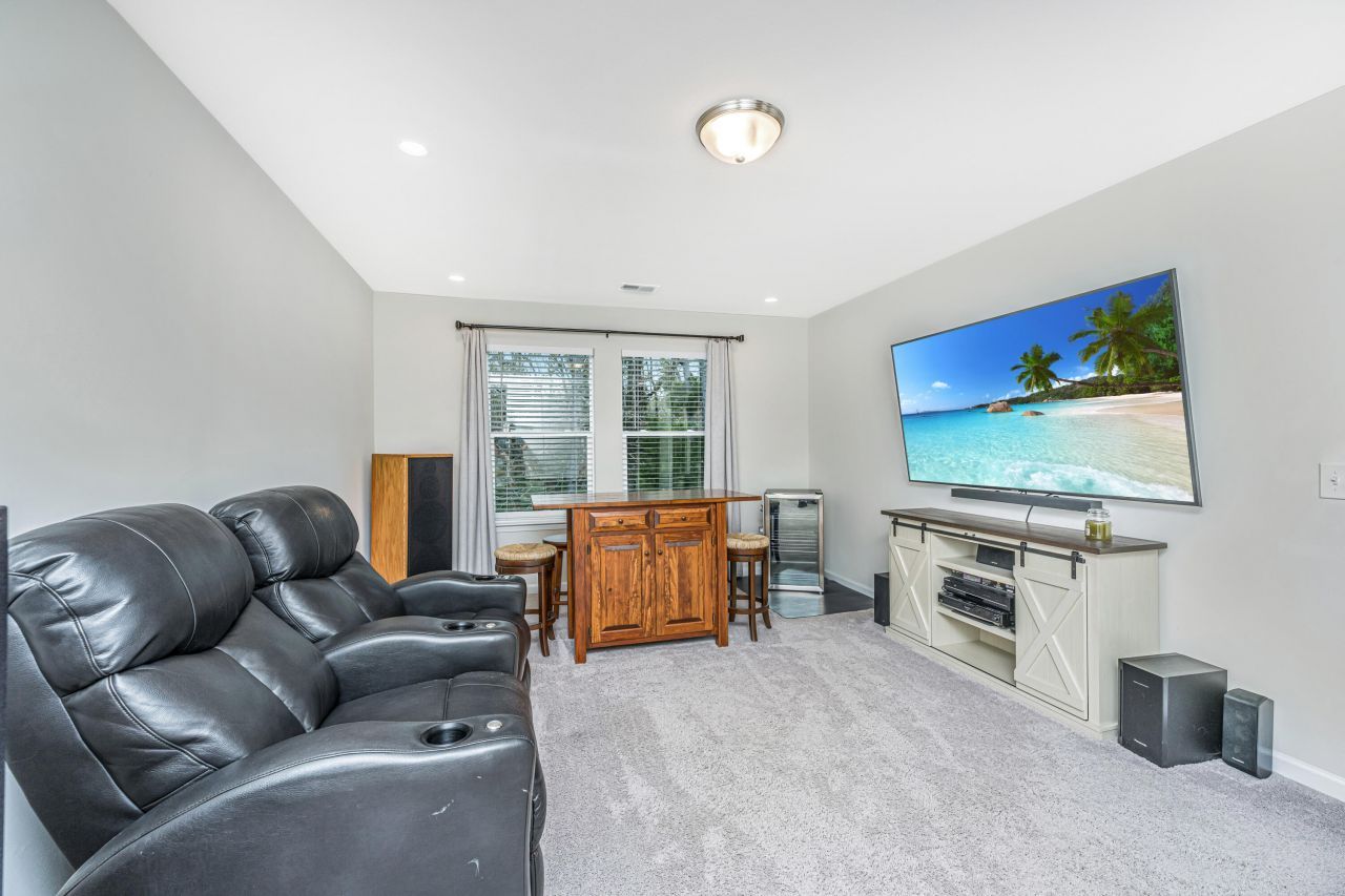 3207 Safe Harbor Way Photo 20