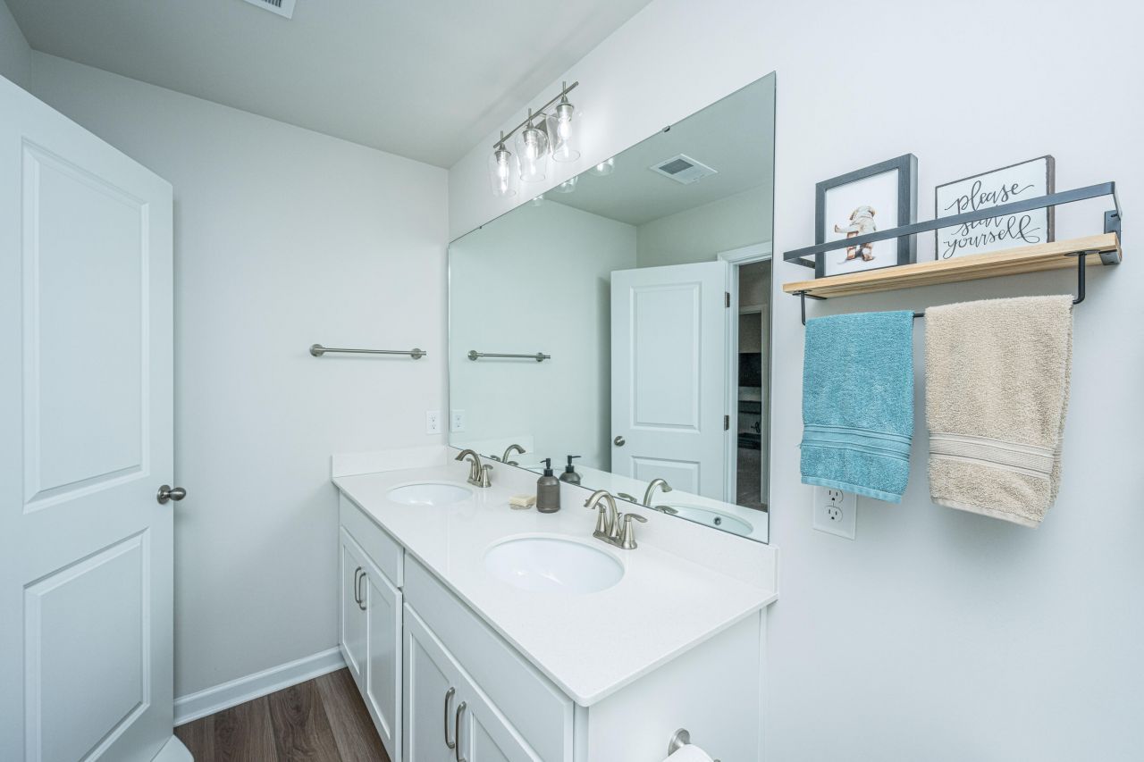 3207 Safe Harbor Way Photo 27