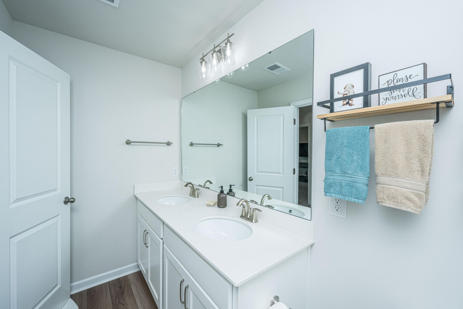 3207 Safe Harbor Way Photo 28