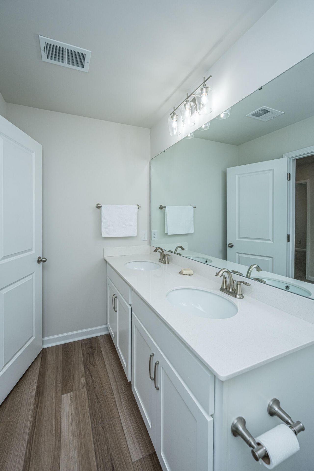 3207 Safe Harbor Way Photo 29