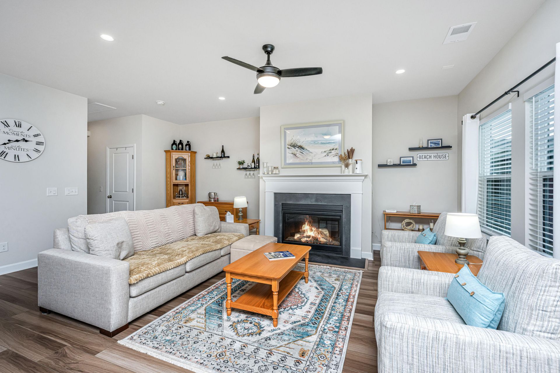 3207 Safe Harbor Way Photo 4